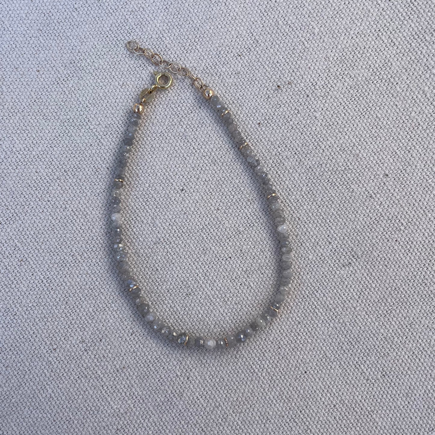 Dancing Gray Diamond Bracelet, 14ct