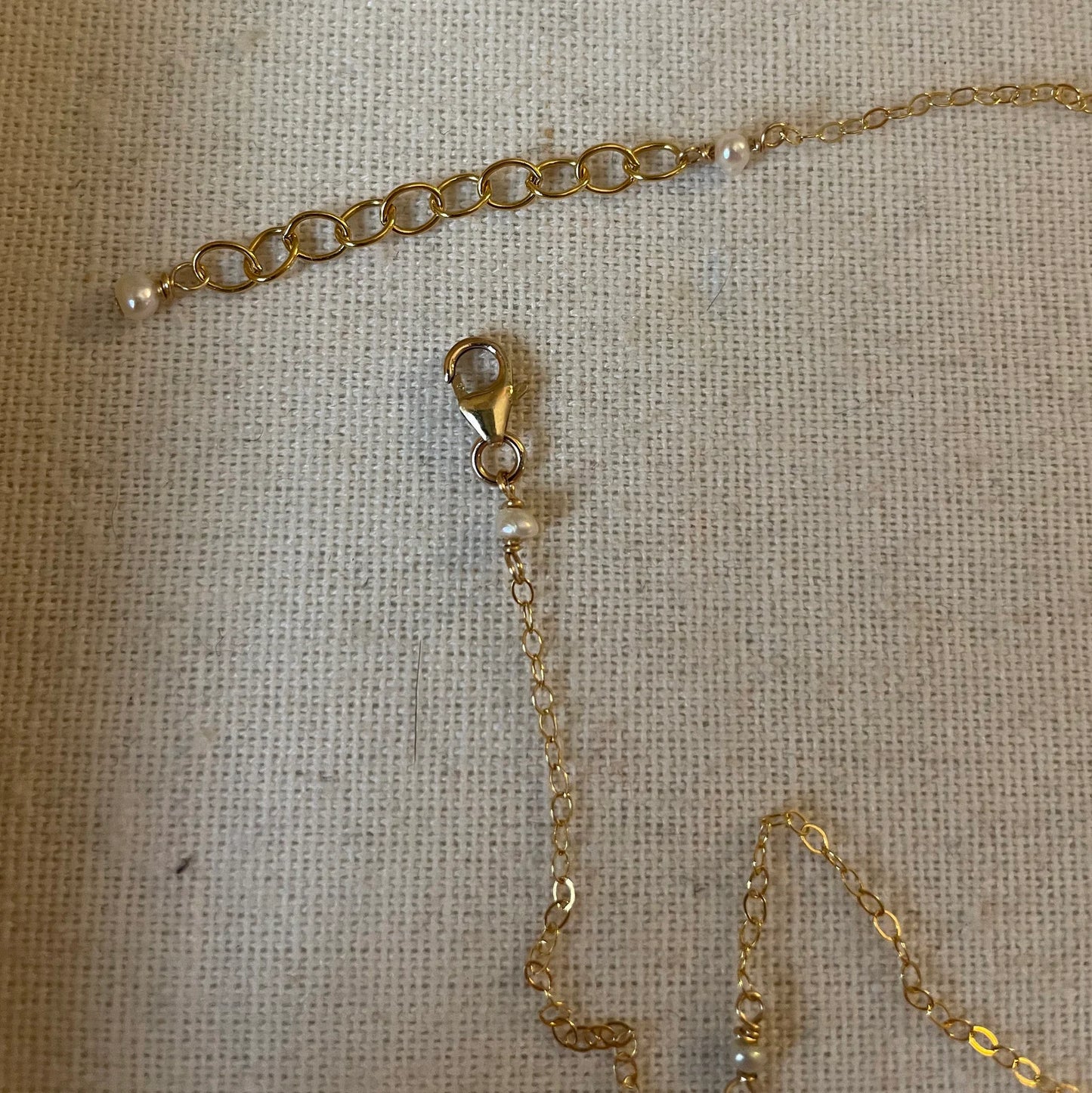 Short Whimsical Pearl Necklace in 14k gold filled