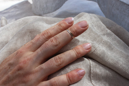 Whisper Midi Ring