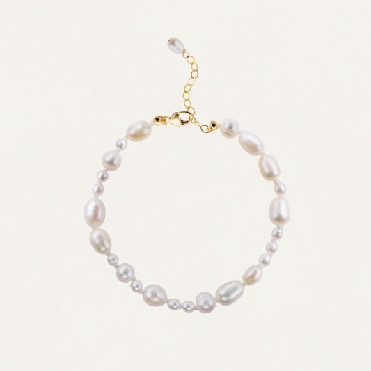 Bouquet Pearl Knotted Bracelet