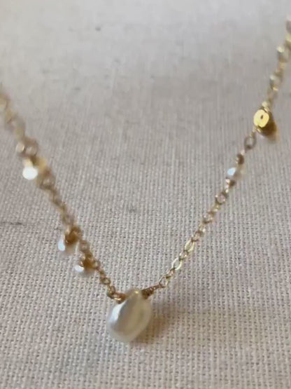 Short Whimsical Pearl Necklace in 14k gold filled